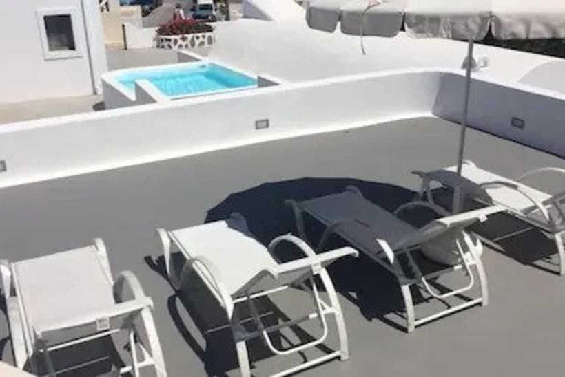 هتل Ayoba Santorini