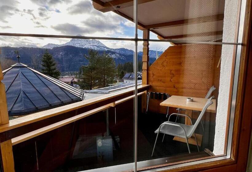 Wellness Aparthotel Lechlife Incl Pool   400m Zum Skilift