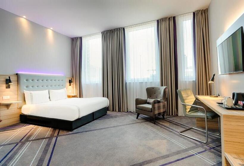 هتل Premier Inn Hannover City University