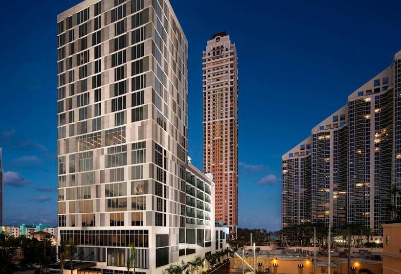 هتل Residence Inn Miami Sunny Isles Beach