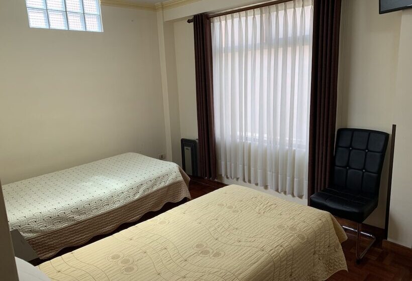 هتل Residencial Alta Vista