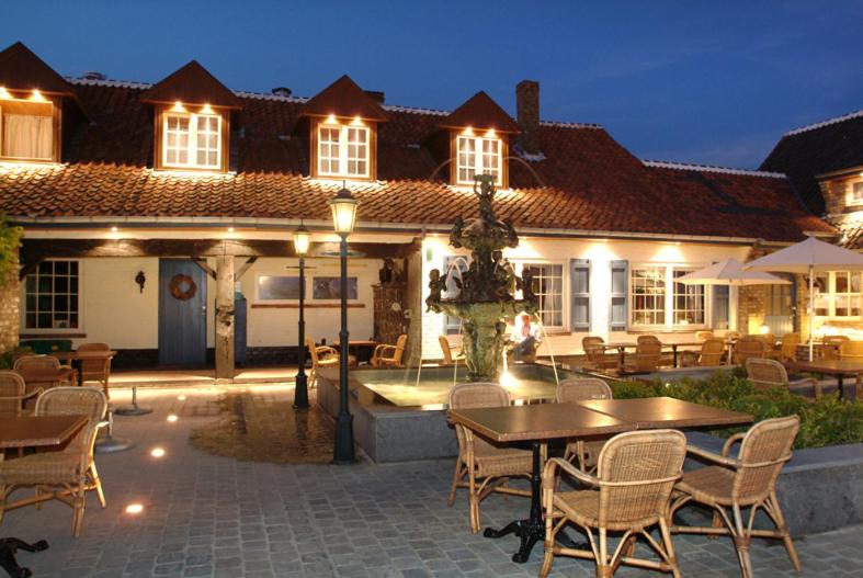 Отель Restaurant D'hofstee