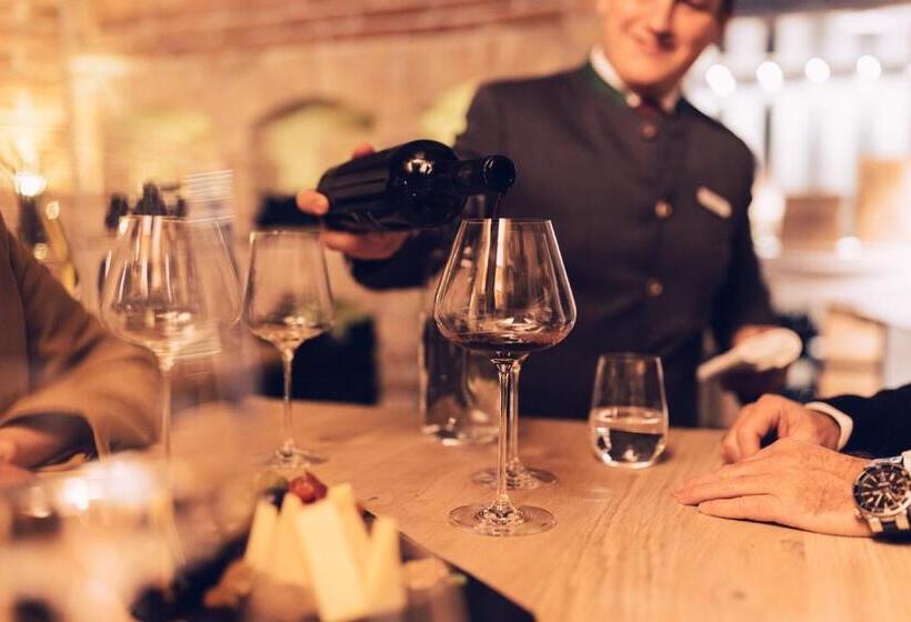 هتل Schöne Aussicht