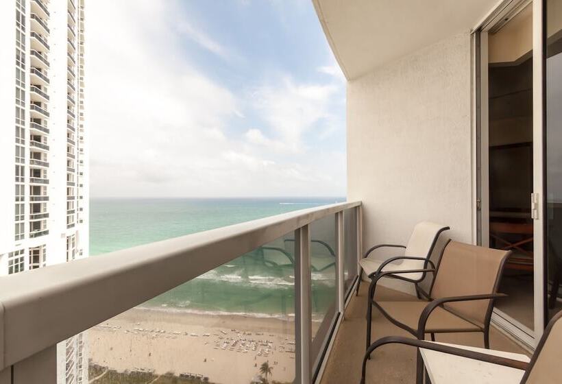 בית מלון כפרי Private Ocean Condos At Trump Sunny Isles
