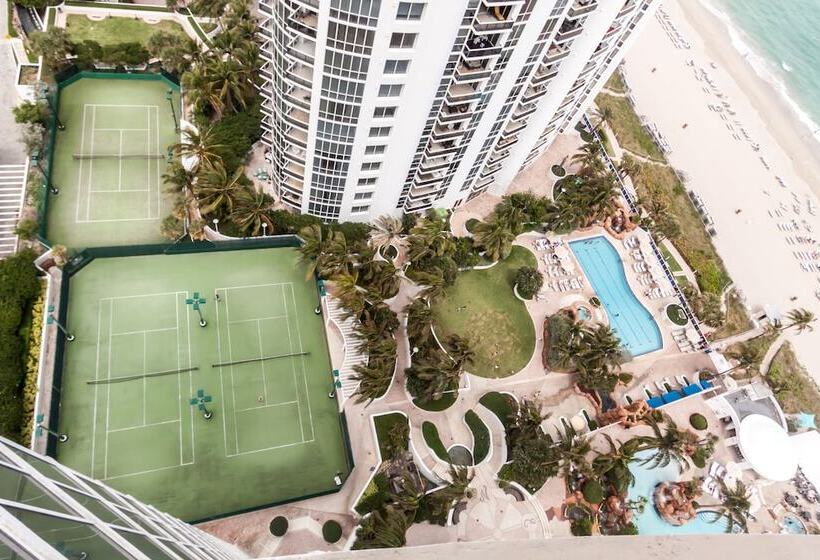 בית מלון כפרי Private Ocean Condos At Trump Sunny Isles