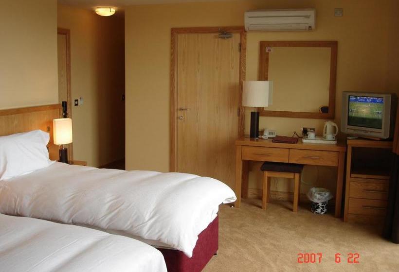 فندق Upton Court