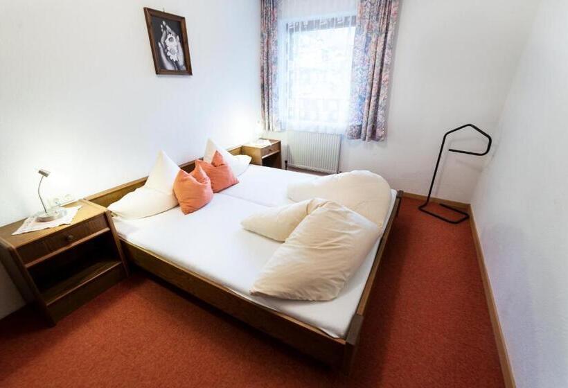 Quality Hosts Arlberg Hotel Gasthof Freisleben