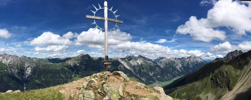 Quality Hosts Arlberg Hotel Gasthof Freisleben