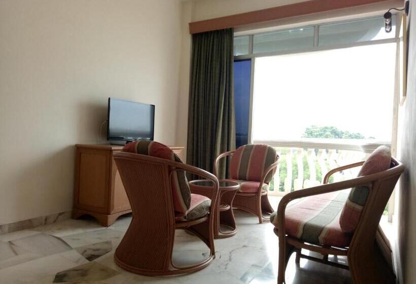 Ruiyas Sea View Condominium Portdickson