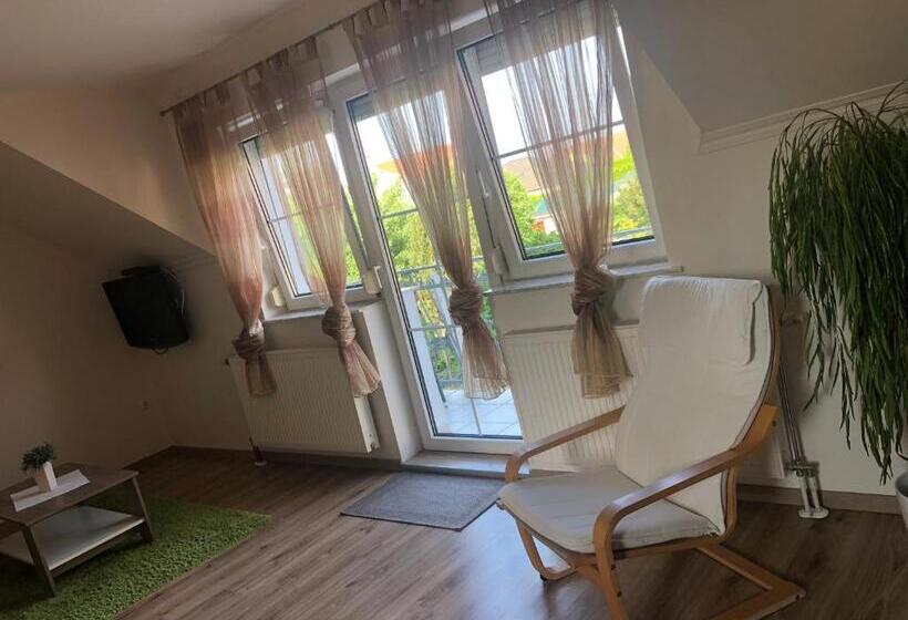 ベッドアンドブレックファースト Judit Vendégház