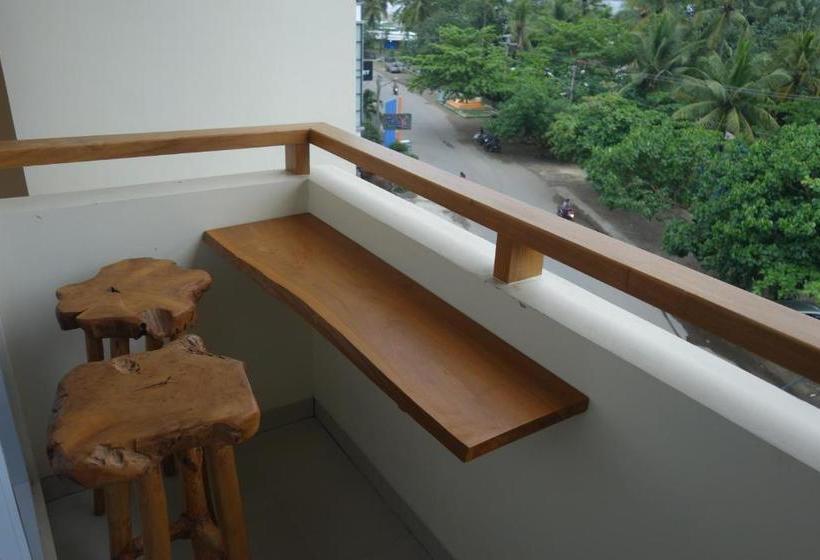 هتل Bulak Laut  & Resort