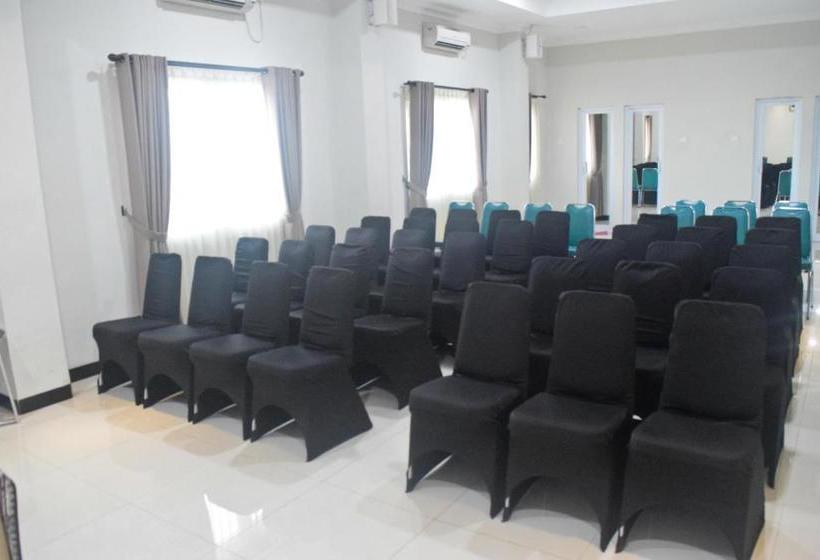 هتل Cabin  Sutomo