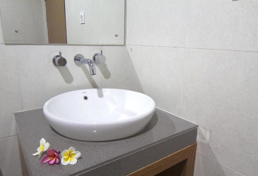 Отель Agung And Sue Watering Hole I