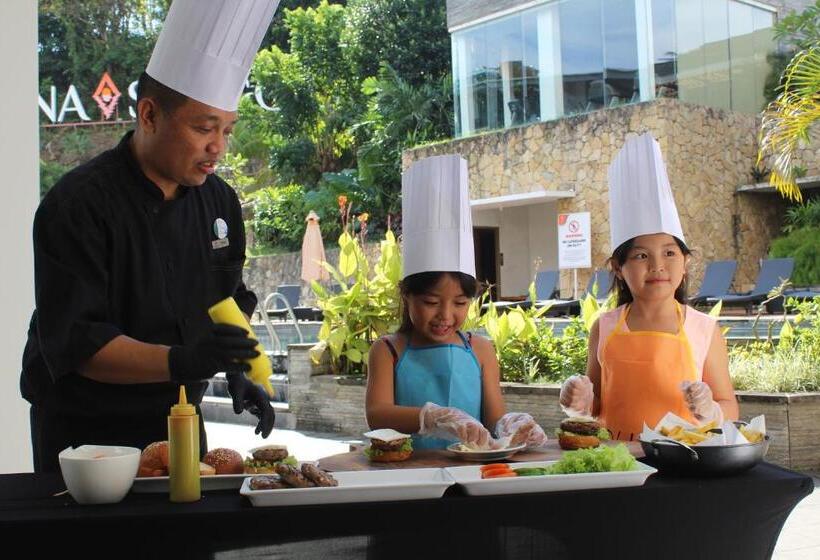 هتل Aruna Senggigi Resort & Convention