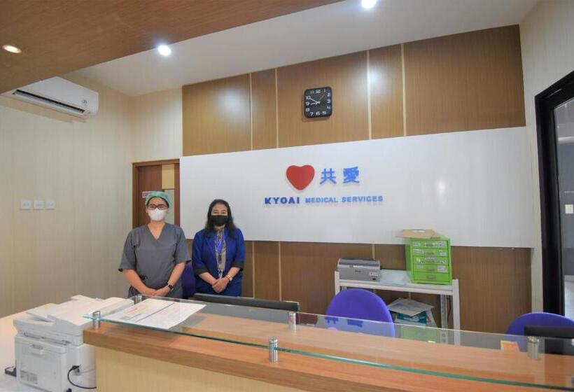 בית מלון כפרי Axia South Cikarang Service Apartment