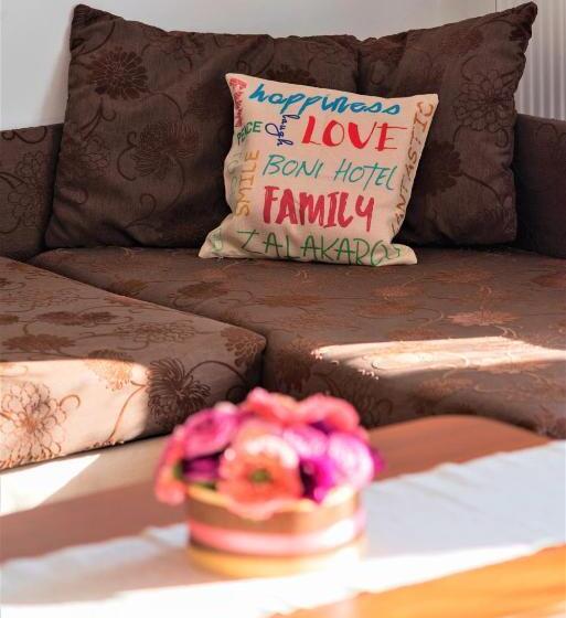 ホテル Boni Családi Wellness