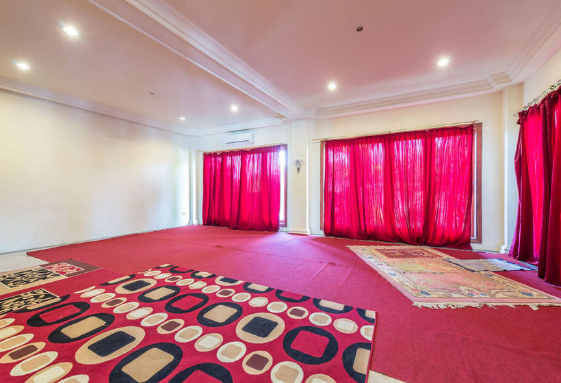 فندق Kampoeng Nelayan Resto And Villa