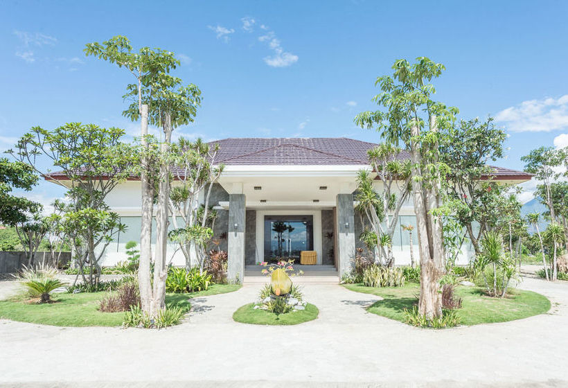 فندق Kampoeng Nelayan Resto And Villa