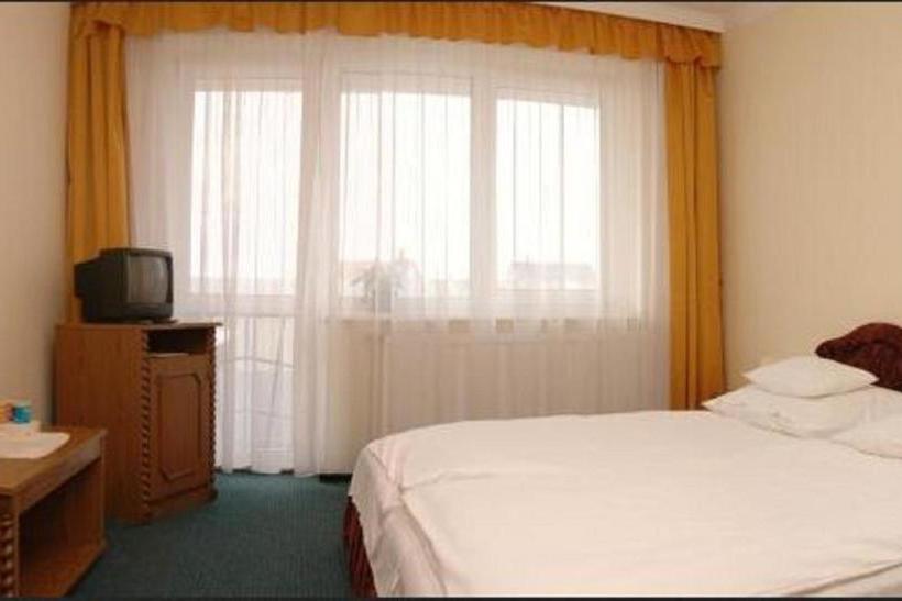 فندق Kincsem Wellness