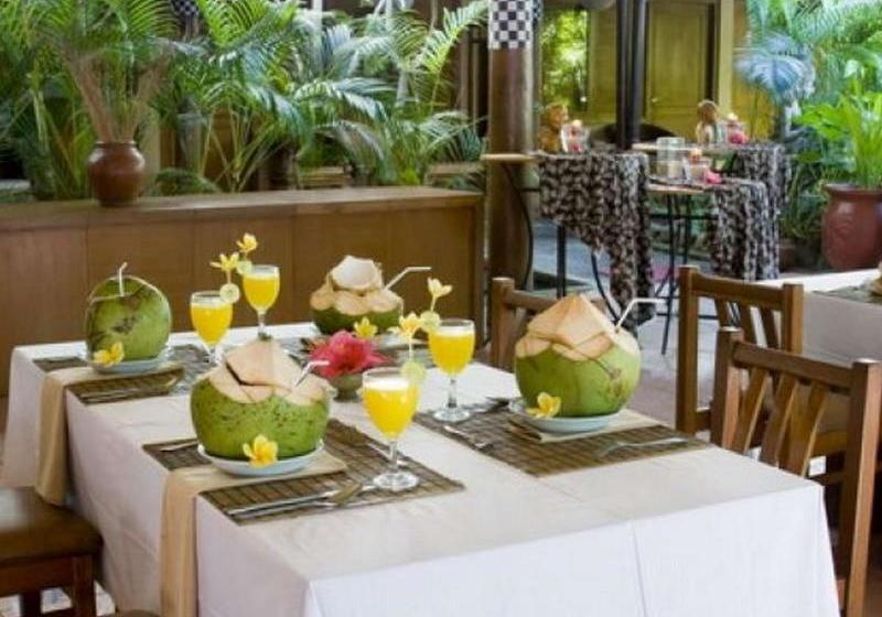 هتل Nyiur Indah Beach