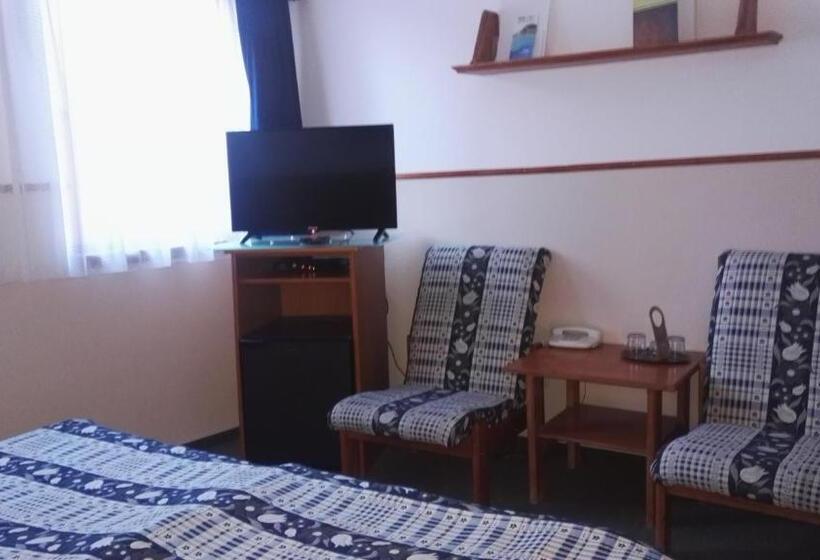 Tókert Szálloda és étterem