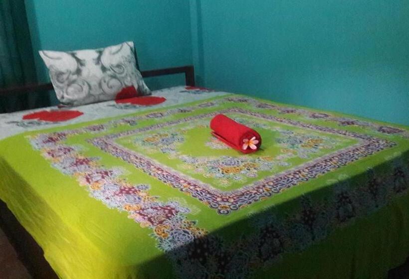 پانسیون Breeze Hostel