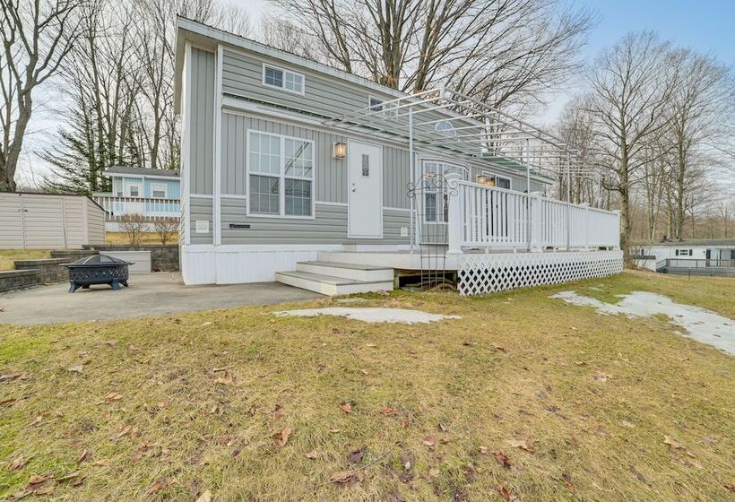 Alanson Home W/ Grill: 23 Mi To Mackinaw Island