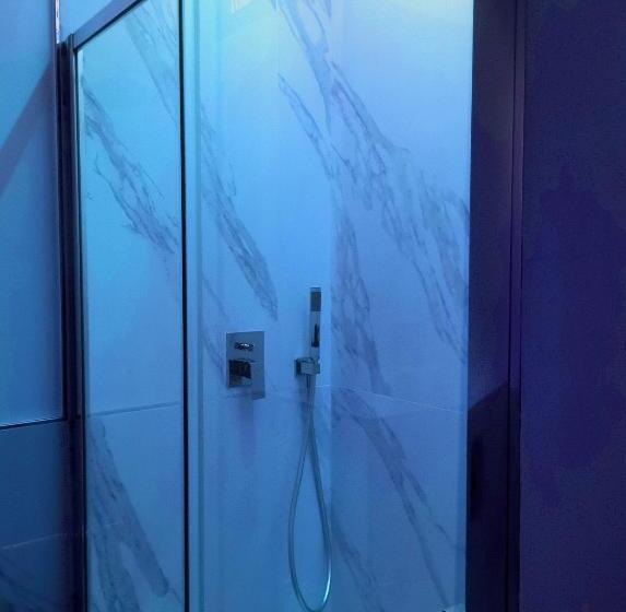 تختخواب و صبحانه Navona Central Relais