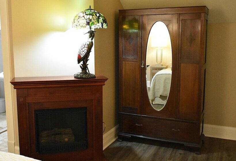 ベッドアンドブレックファースト The Trott House Inn