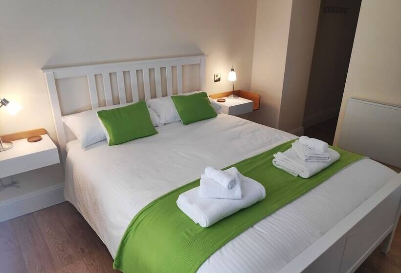 Chandlers Lodge B&b
