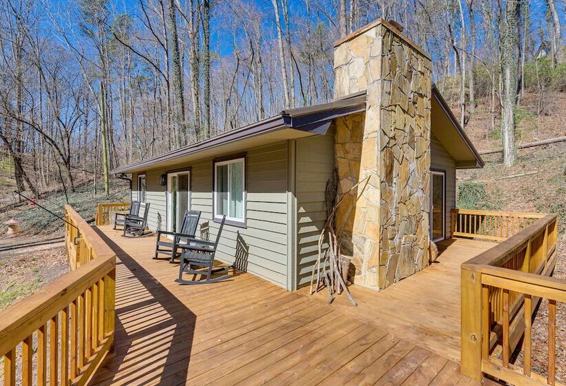 North Carolina Coupes Retreat W/ Deck & Grill!