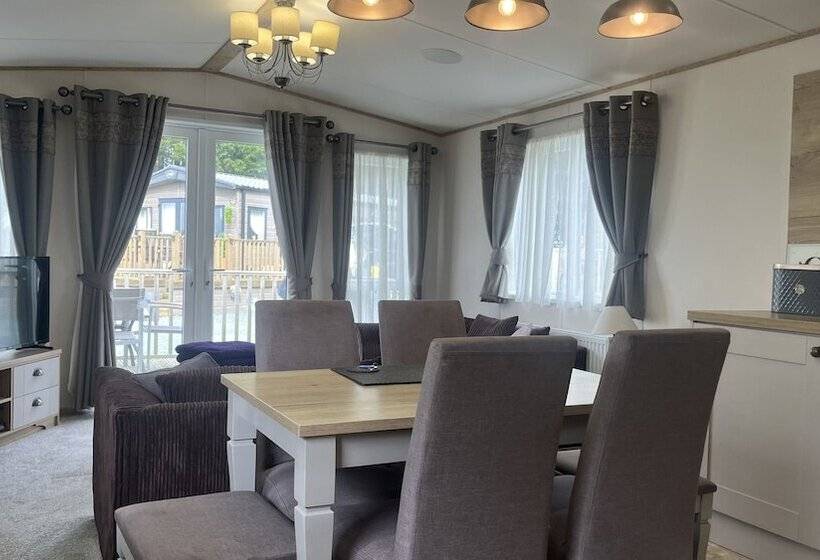 בית מלון כפרי Immaculate 3 Bed Lodge In Out Rawcliffe