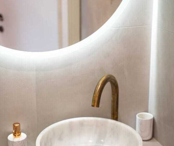 Отель Olvio Suites