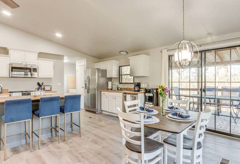 Lakefront Rogers Retreat W/ Grill & Spacious Deck