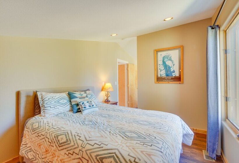 Mountain View Angel Fire Cabin: 1 Mi To Ski Resort