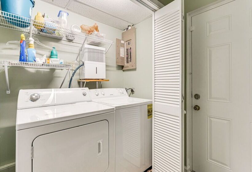 Pet Friendly Hiawassee Cabin W/ Lake Views & Sauna