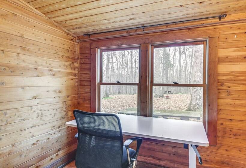 Pet Friendly Ohio Cabin W/ Deck, Grill & Fire Pit!