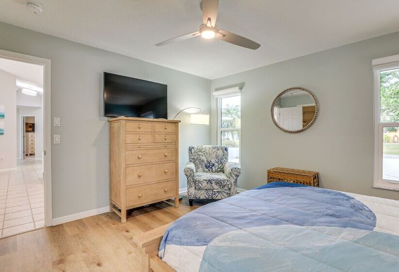 Port Charlotte Retreat W/ Heated Saltwater Pool!