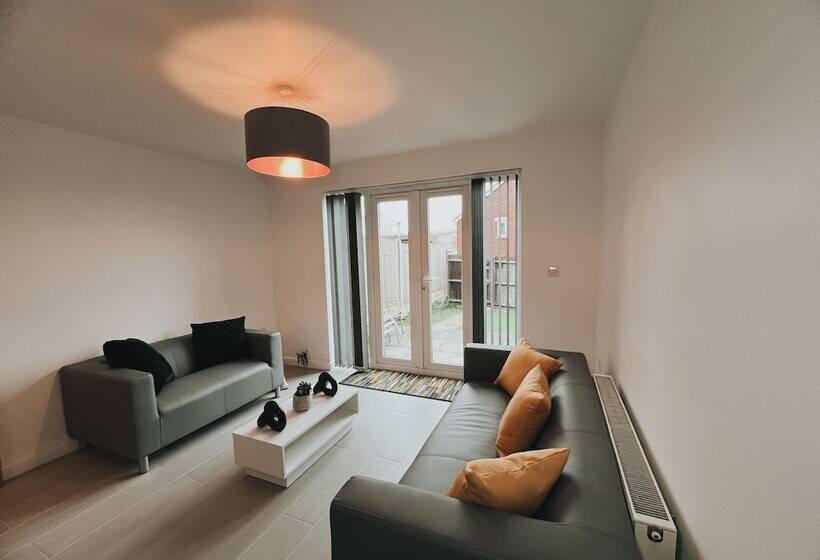 اقامتگاه Oldbury Heritage Hideaway 02!