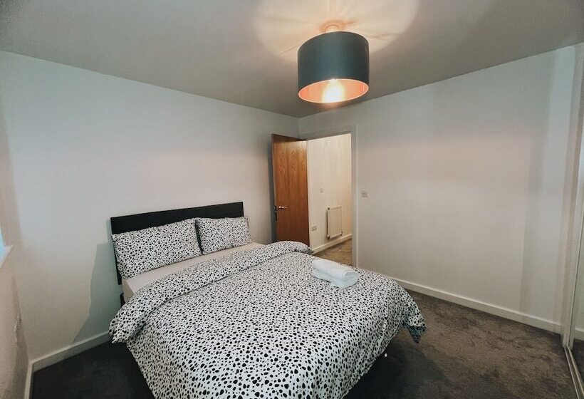 اقامتگاه Oldbury Heritage Hideaway 02!