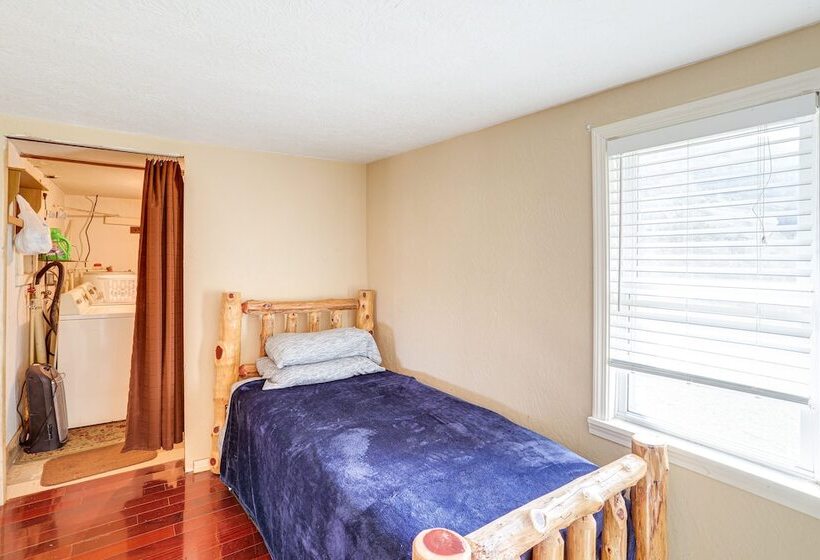 Serene Guion Cabin < 1 Mi To The White River!