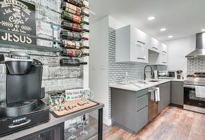 Updated Punta Gorda Home ~ 1 Mi To Laishley Park!