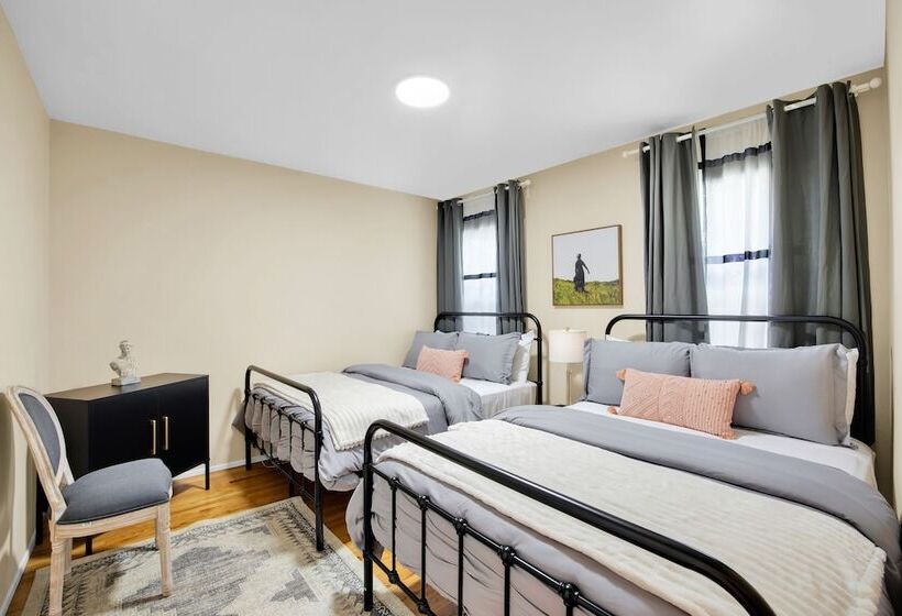 Balcom By Avantstay Newly Furnished Valley Home