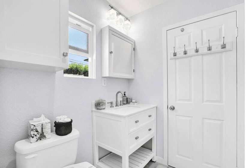 Burnside By Avantstay Modern, Boho, Chic La Home