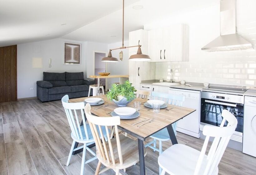 فندق Apartamentos Creativos Villarubei