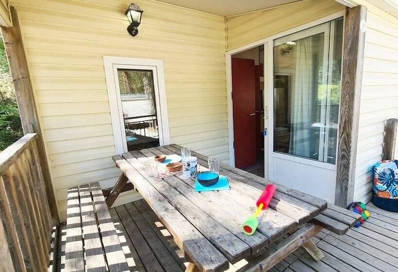 فندق Camping La Pinatelle