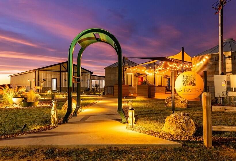 호텔 La Rivera Experience Resort