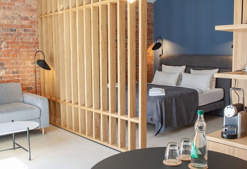 בית מלון כפרי Project June