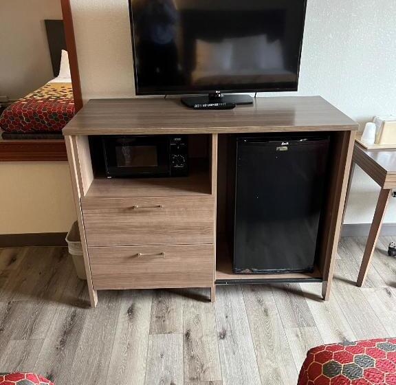 汽车旅馆  Red Carpet Inn