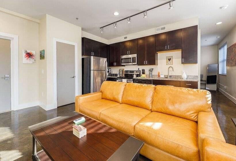 The West End Flats